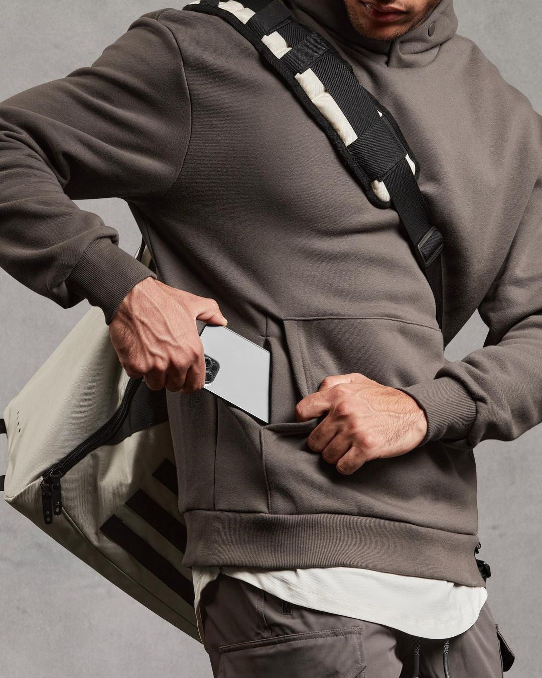 Men's Fleece Hidden Zipper Pocket Detail Hoodie